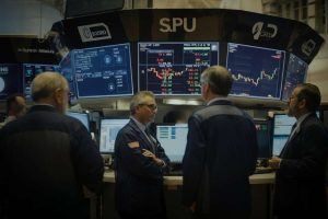 Euro in leggera flessione: scambi a 1,1334 dollari