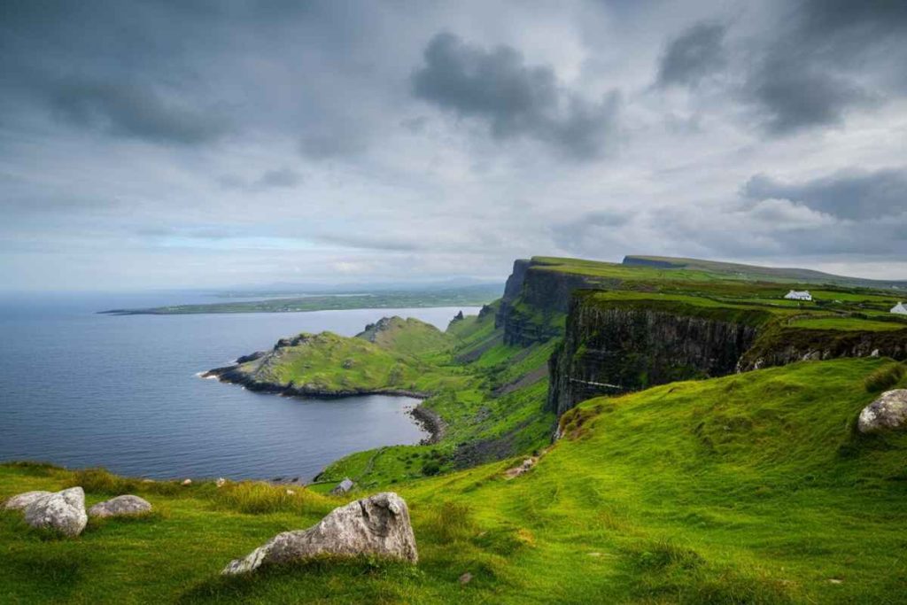 Scoprire l'Irlanda: opportunità lavorative, stipendi e suggerimenti utili