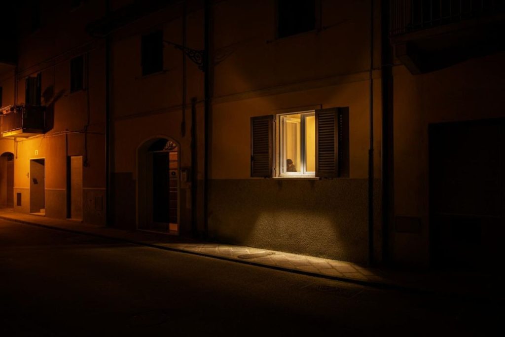 Arrestato il coinquilino dopo il brutale omicidio in casa a Bresso