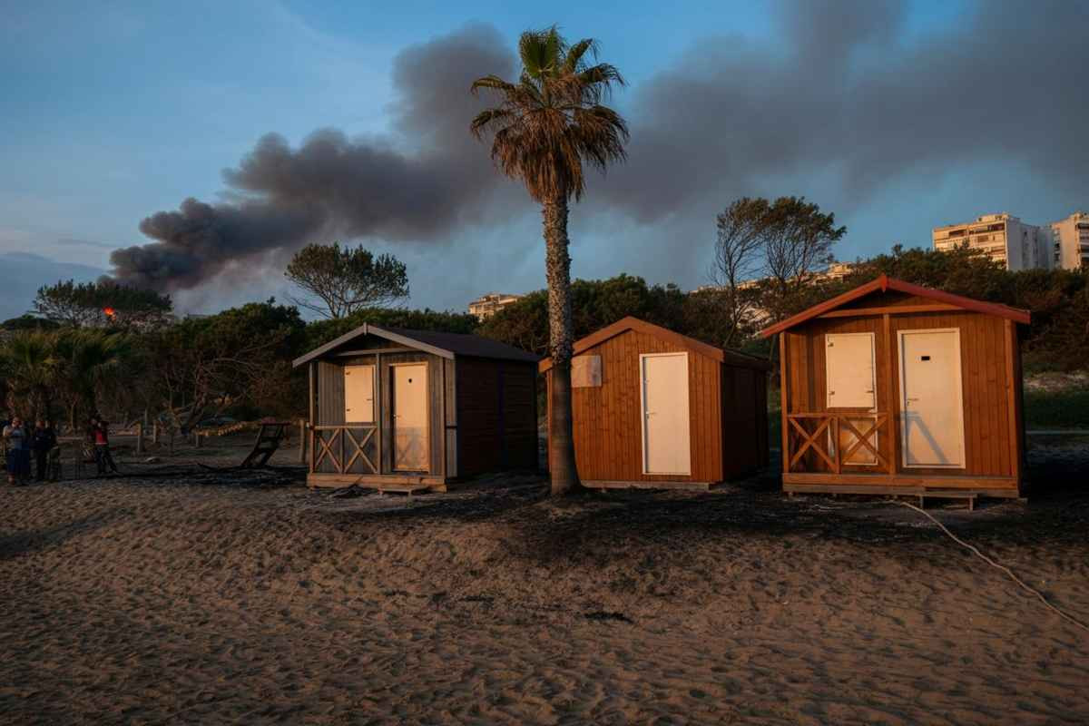 Faber Beach in fiamme: un simbolo di riscatto per Ostia minacciato dalla criminalità