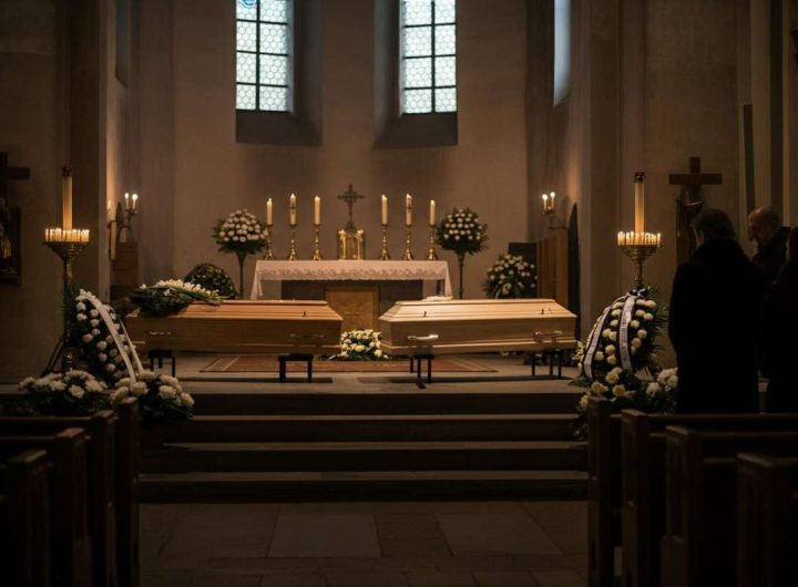 Funerali condivisi per Elena Belloli e il marito: una scelta controversa per il bene del figlio
