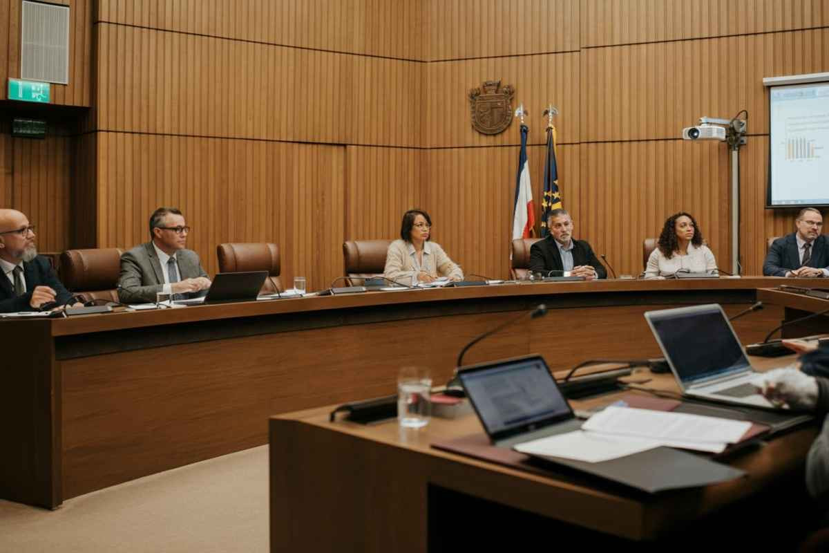 Gambino si autosospende da Fdi: cosa significa per la politica genovese?