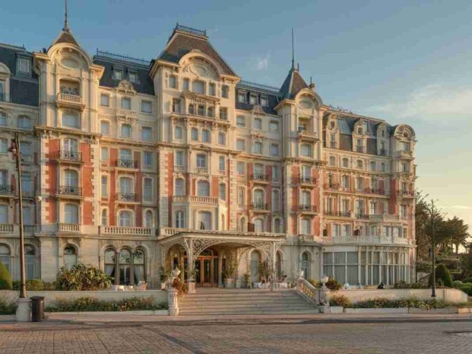 Hotel de Bains di Venezia: un nuovo inizio grazie all'accordo tra Coima e banche