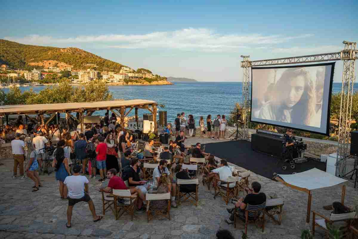 Marateale 2023: un festival imperdibile con Everett, Imma Tataranni e i Cesaroni