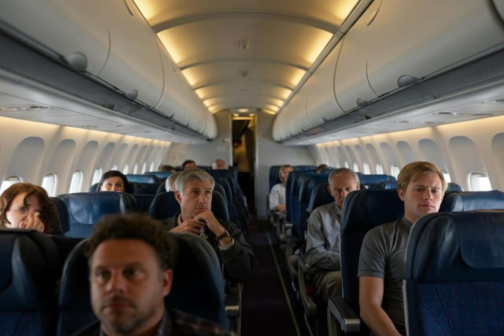 Mascherine per l'ossigeno sul volo Cagliari-Linate: il drammatico momento e la reazione dei passeggeri
