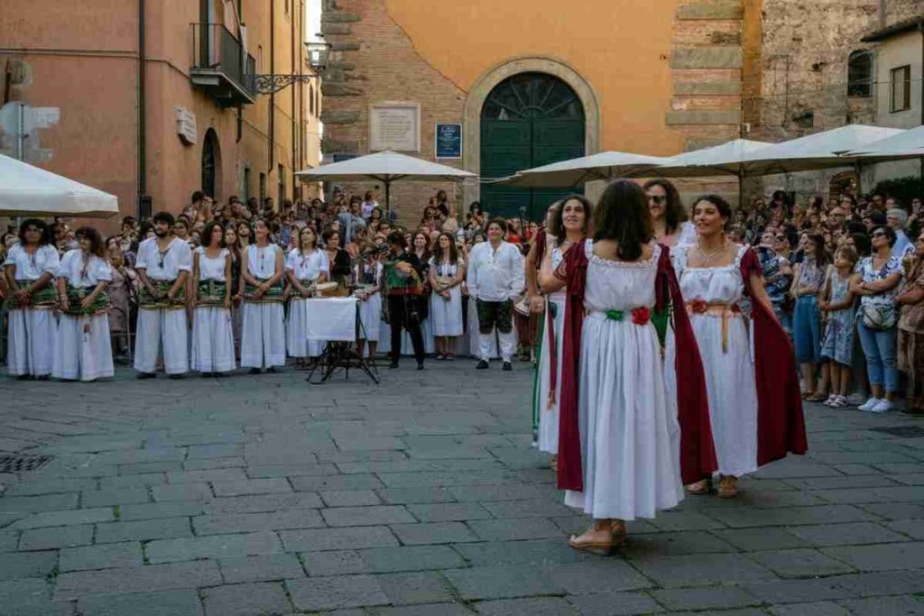 Mattarella invita all'unità e alla concordia nel giorno della festa della Repubblica