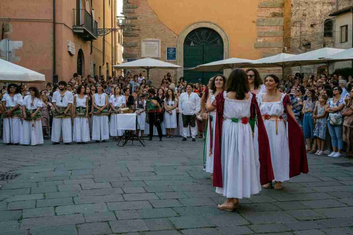 Mattarella invita all'unità e alla concordia nel giorno della festa della Repubblica