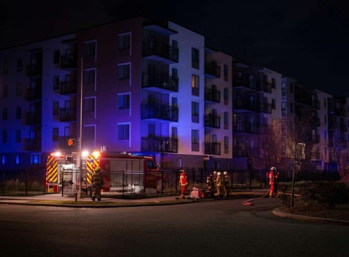 Milano: arrestato il compagno della donna morta nell'incendio, ma lui non confessa