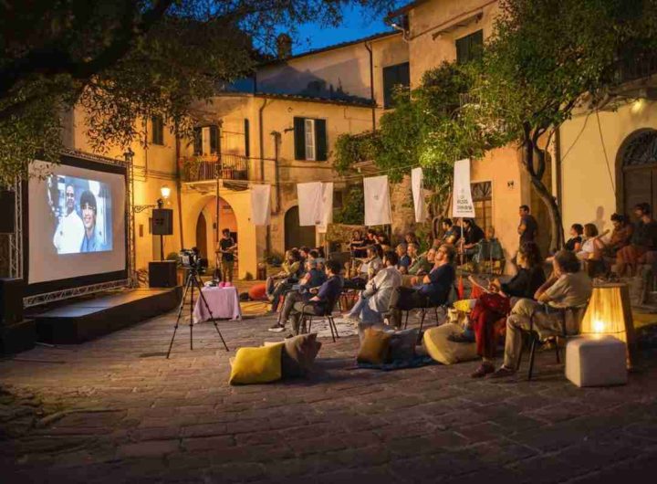 Noah Schnapp brilla al Outdoor Film Festival: un'esperienza indimenticabile