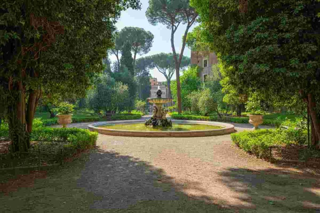 Scoperta choc a Villa Pamphili: trovato il corpo di una donna in un sacco