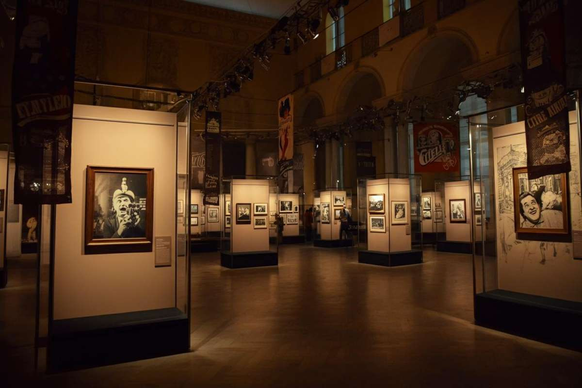 Alberto Sordi rivive al Grand Hotel di Rimini con una mostra imperdibile