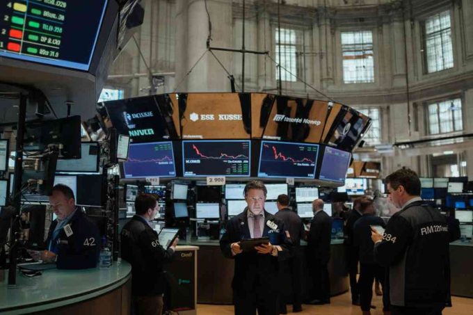 Borsa europea in crescita: Milano guadagna lo 0,85% tra le trimestrali in arrivo