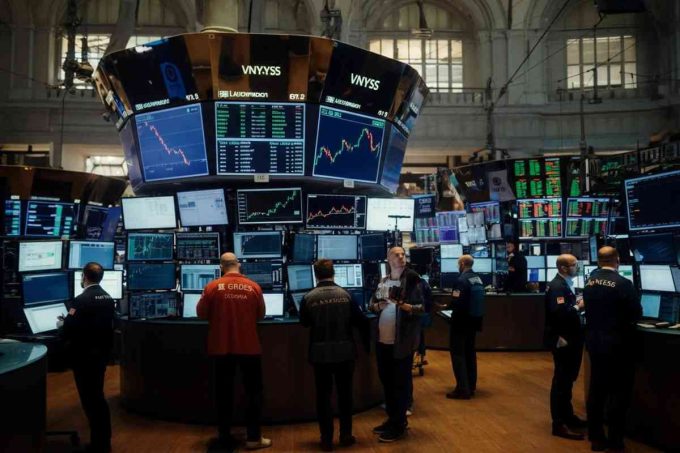 Borsa europea in difficoltà: Milano segna un calo del 0,95% dopo i conti trimestrali