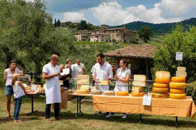 Cheese 2025: Petrini lancia un allerta sui formaggi a latte crudo