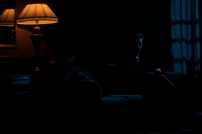 Eszterhas rivisita il classico: un nuovo capitolo per Basic Instinct