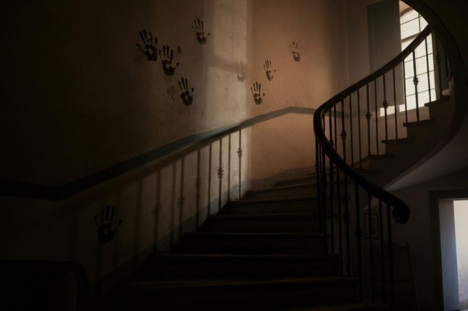 Garlasco, mistero sull'impronta 33: la procura svela l'impasse tra indagini e prove cruciali