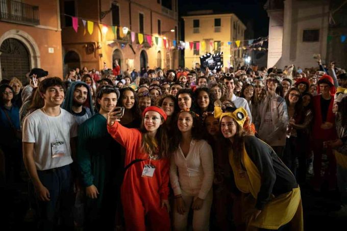 Giffoni celebra Tim Burton: 'Siete energia pura'