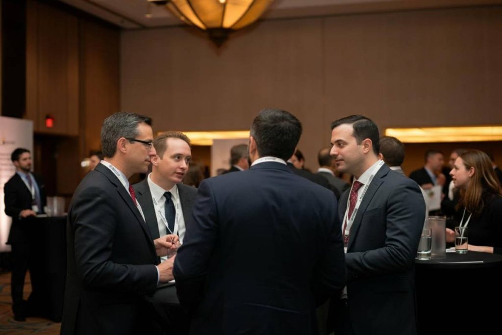 Intesa storica in Ue: nuove regole per relazioni con analisti e investitori