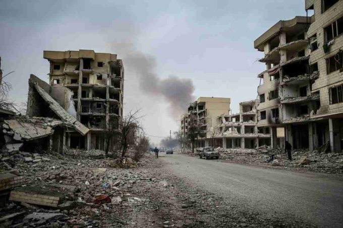 Israele colpisce Gaza: due vittime in un nuovo attacco