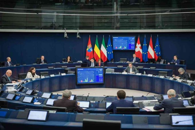 L'Ue approva un bilancio da duemila miliardi, ma la Germania alza la voce: 'Inaccettabile'