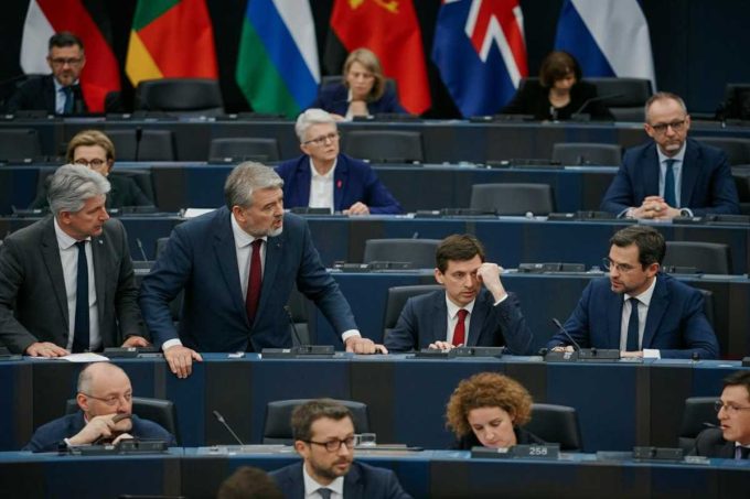 La Lega pronta a sfidare Von der Leyen: cosa c'è dietro la sfiducia?