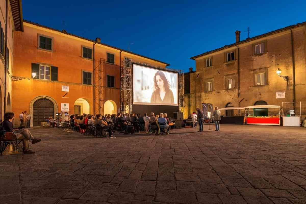 Oliver Stone riceve un prestigioso riconoscimento al SalinaDocFest