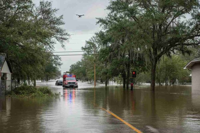 Tragedia in Texas: il bilancio delle vittime sale a 67