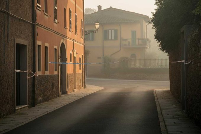 Tragedia inaspettata: Juri Frullatori trovato morto davanti casa, rivelazioni shock dall'amico