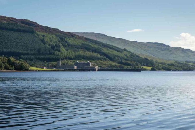 Acqua radioattiva sversata in mare: allerta dalla base nucleare britannica