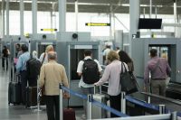 Assoutenti avverte: il rischio caos per i liquidi in aereo