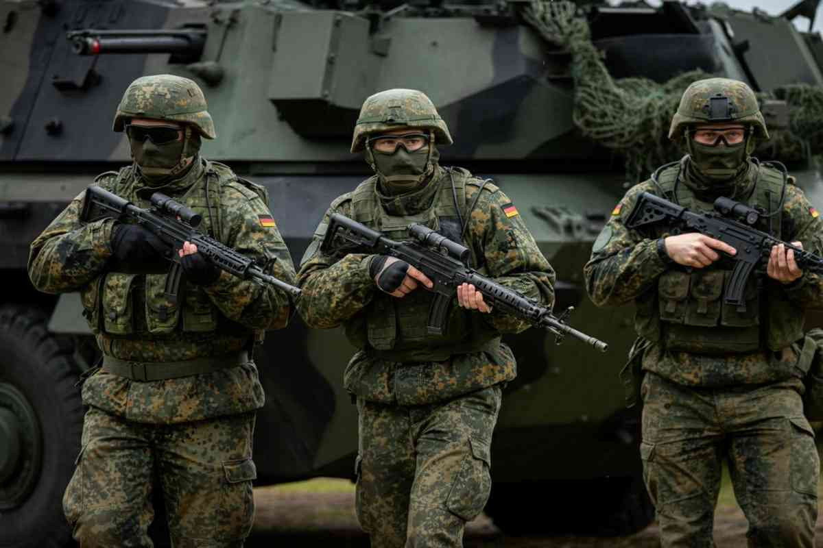 Berlino sostiene che un esercito forte è la chiave per contrastare la Russia