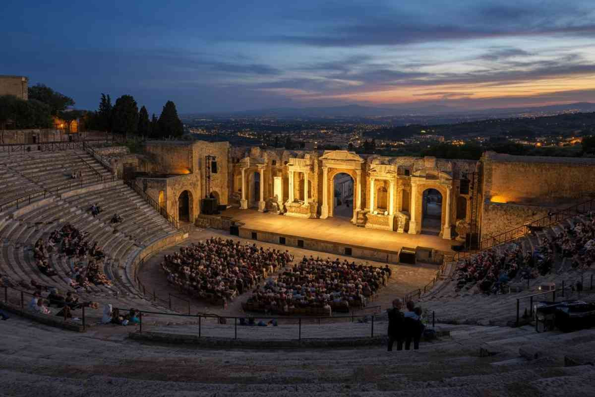 Camilleri 100: il docufilm che celebra il genio dello scrittore a Taormina