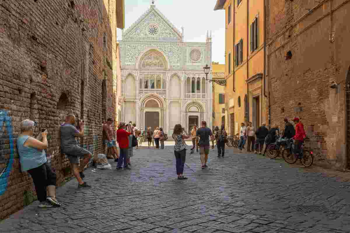 Colosseo a Verona? Le domande più strane e i comportamenti inaspettati dei turisti in Italia