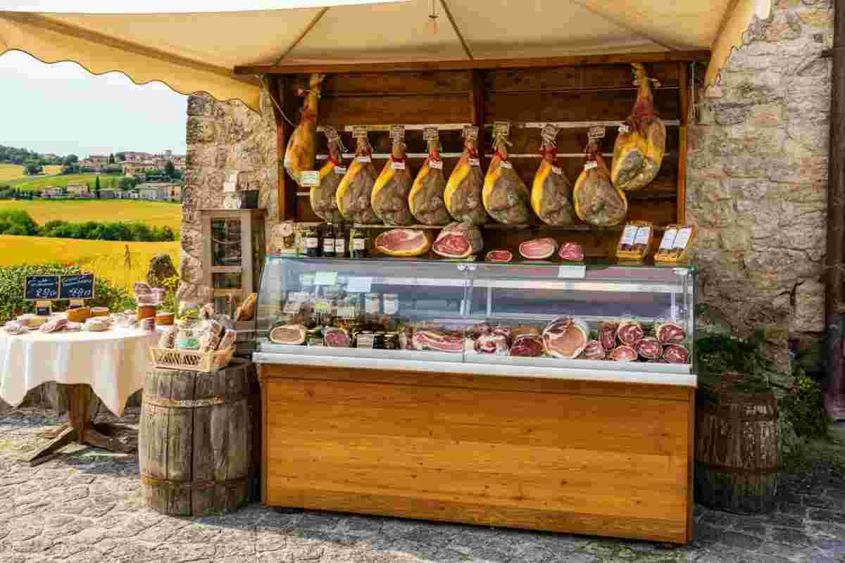 Dazi sul prosciutto San Daniele: Cichetti chiede chiarezza e affronta il 15% netto