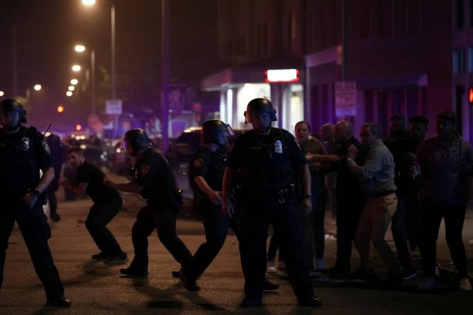 Genova in allerta: un altro decesso dopo l'uso del taser da parte dei carabinieri