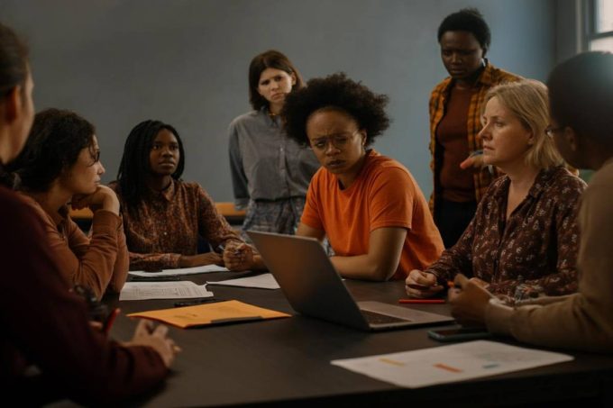 Il Garante della Privacy contro il sessismo online: pronto l'intervento sui gruppi come Mia Moglie a Phica.eu