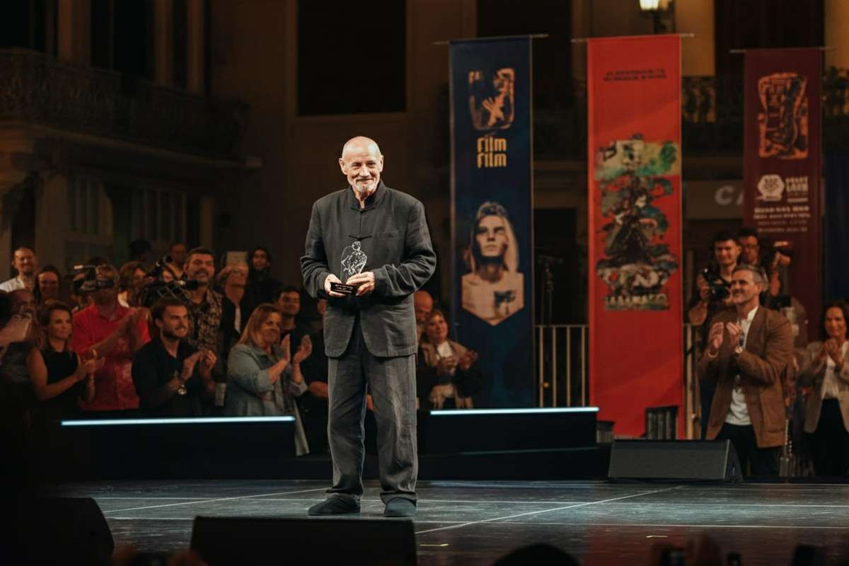 Jackie Chan: la crisi del cinema moderno tra bellezza artistica e logica del business