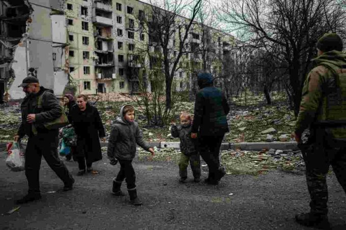 Kiev sotto pressione: l'offensiva russa avanza nel Donetsk