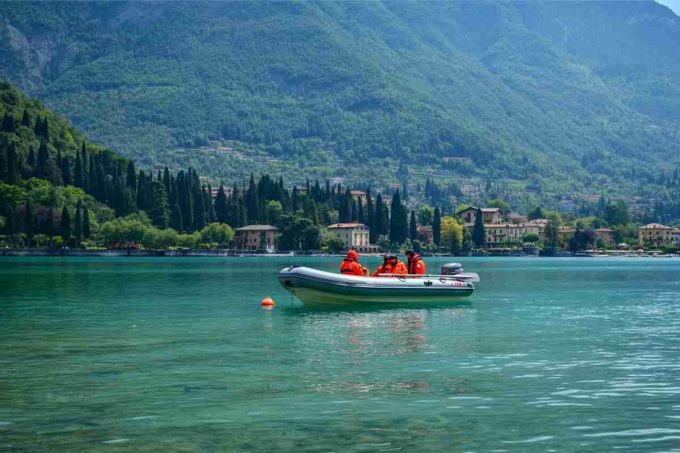 Lago di Como: ricerche innovative per Sergio Corsano, incluso un robot subacqueo