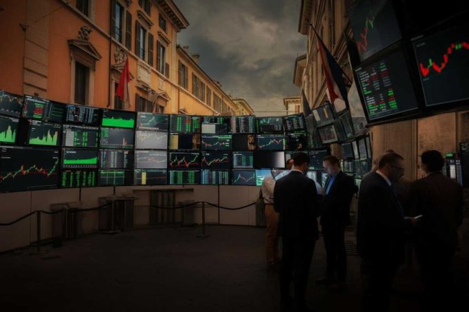 Milano in calo: Unicredit e Mps affondano il mercato azionario