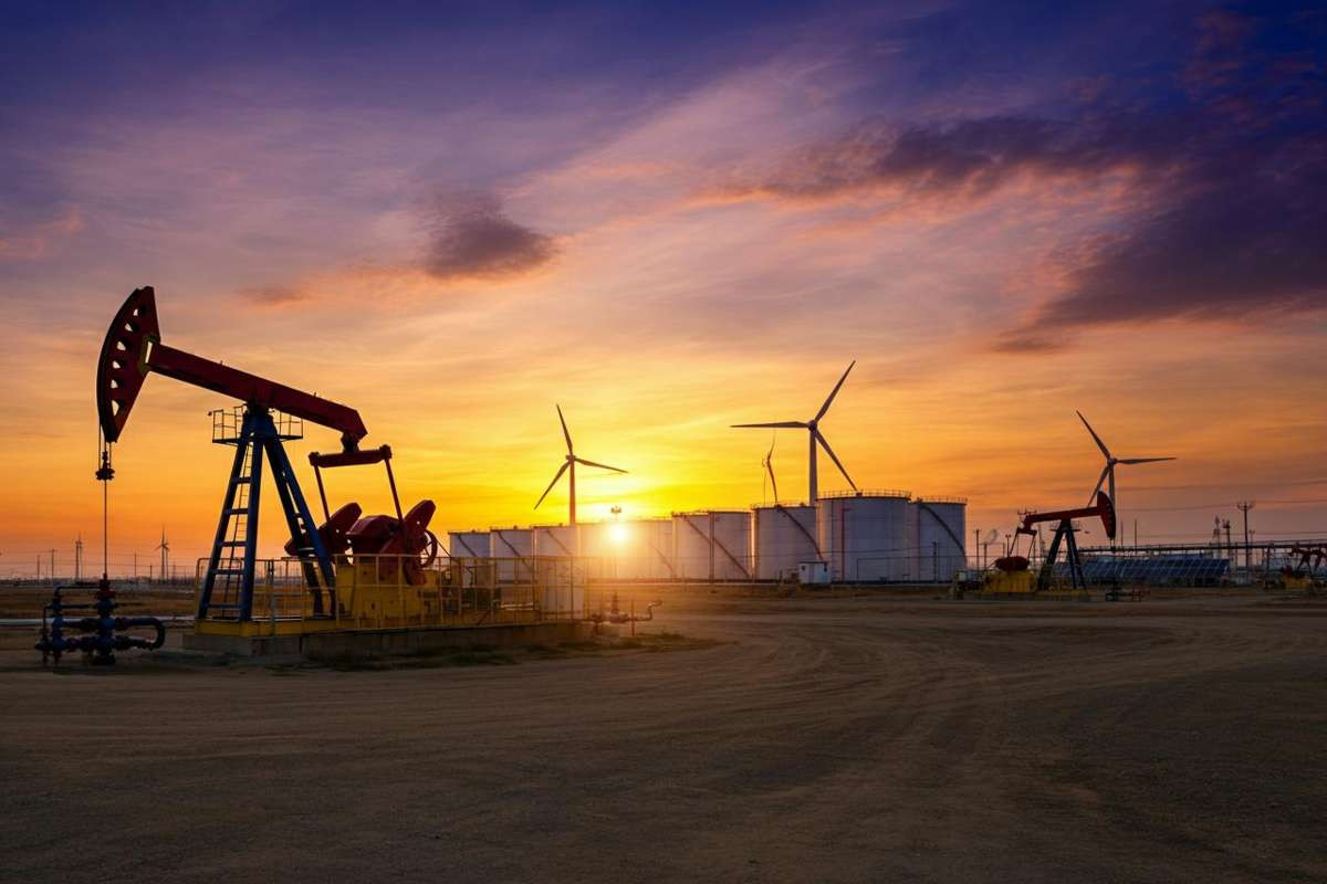 Opec+ decide di aumentare la produzione di greggio: cosa significa per il mercato globale