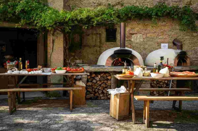Scopri la XIX Festa Antica Pizza Cilentana: un viaggio tra cibo e cultura dal 6 agosto