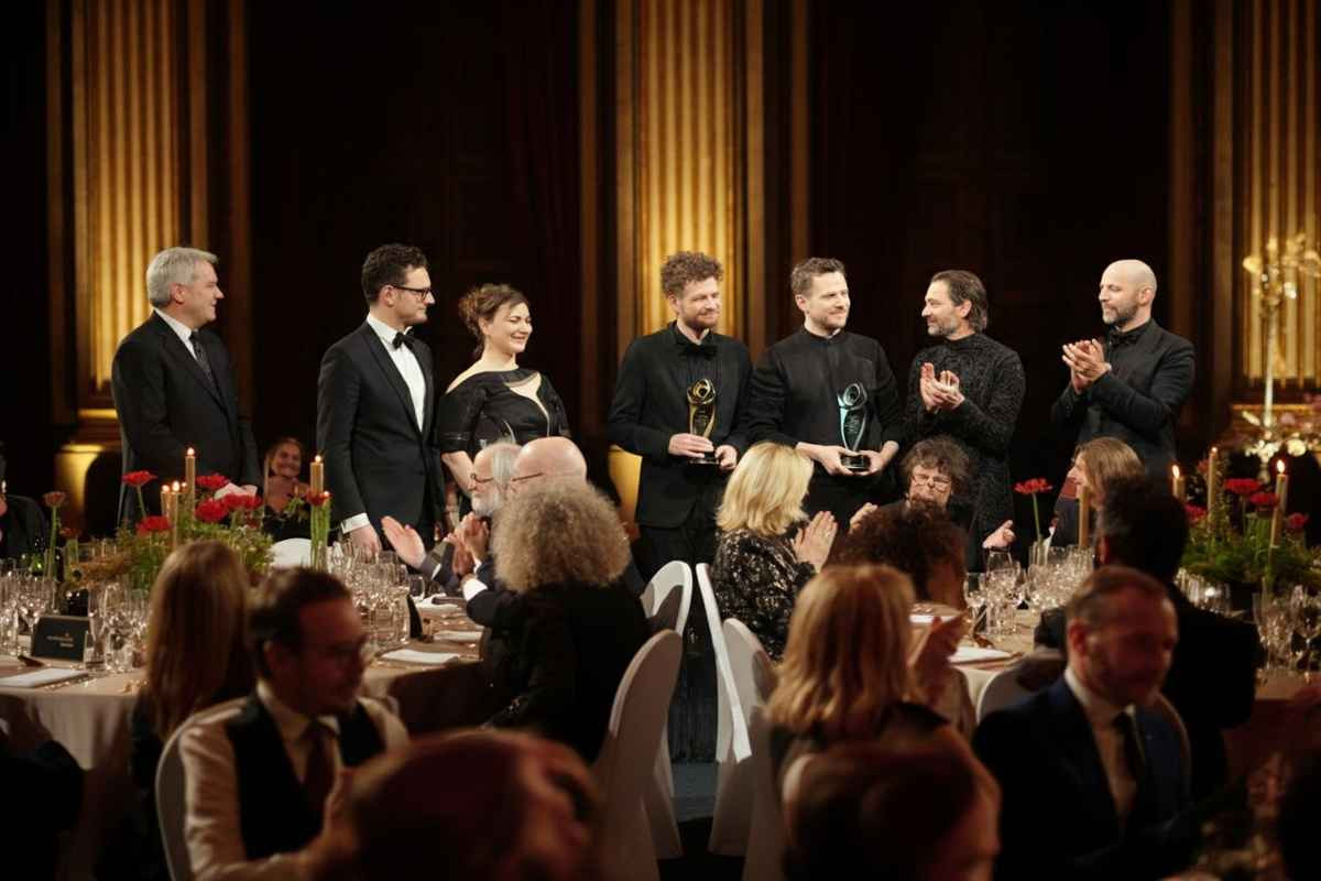 Stallone onora il Kennedy Center con un premio sotto l'amministrazione Trump