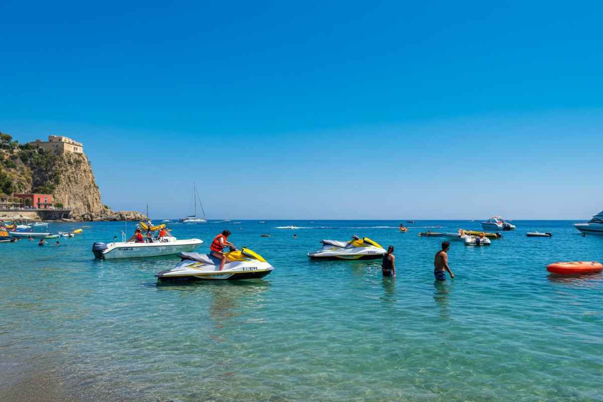 Tragedia a Mondello: il drammatico tuffo di Simone La Torre finisce in un'incidente mortale