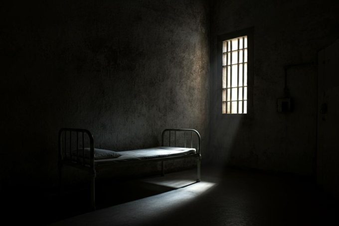 Tragedia in carcere: l'avvocato accusa, un solo responsabile per il suicidio dell'argentino