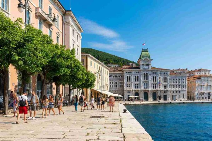 Trieste si prepara a un Ferragosto da tutto esaurito secondo Federalberghi