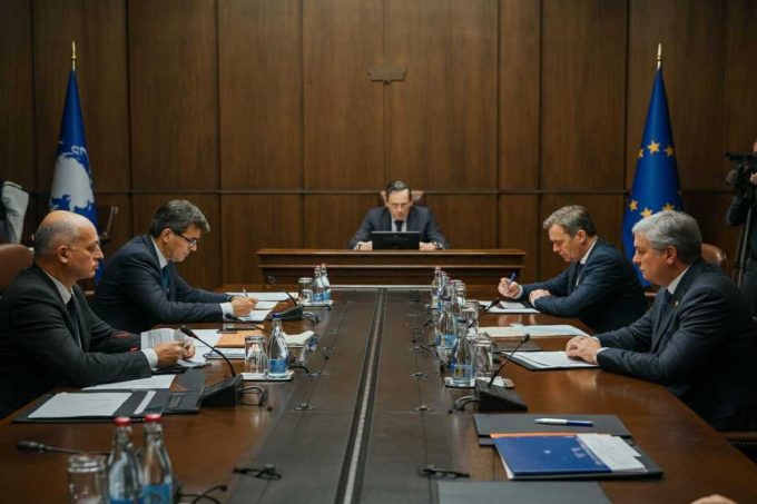 Zelensky punta a ottenere garanzie simili all'articolo 5 della Nato