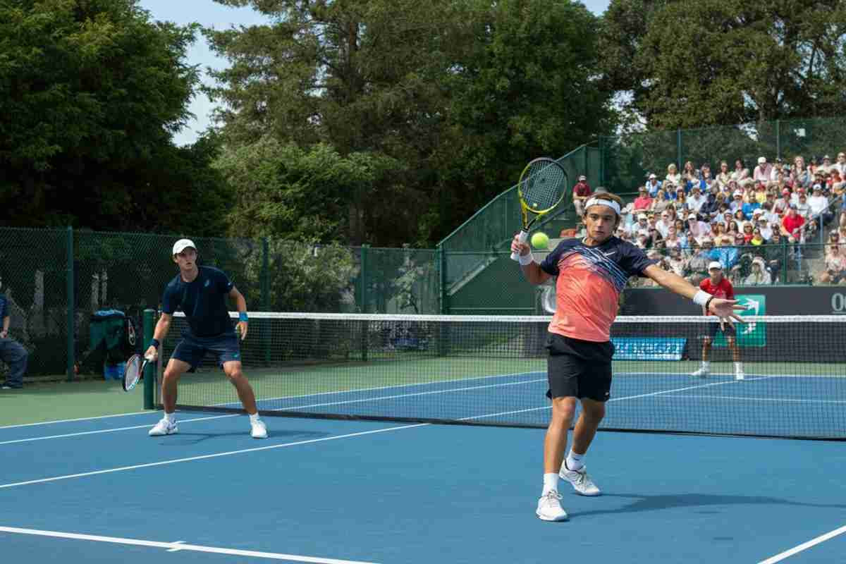 Alcaraz trionfa su Sinner agli US Open e riconquista il primo posto nel tennis mondiale