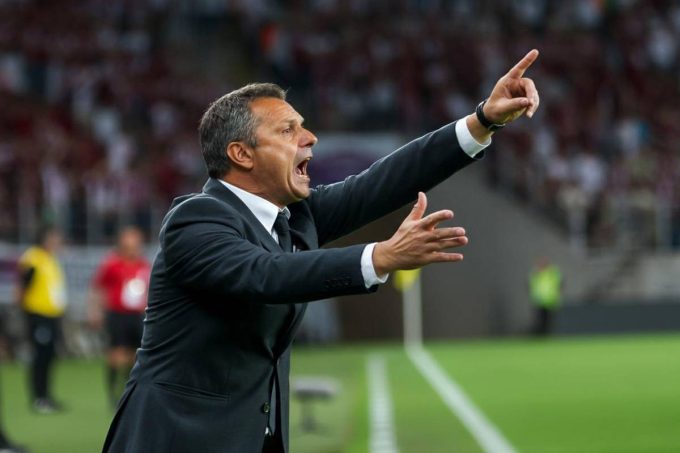 Allegri scherza sul rosso: La giacca mi ha salvato