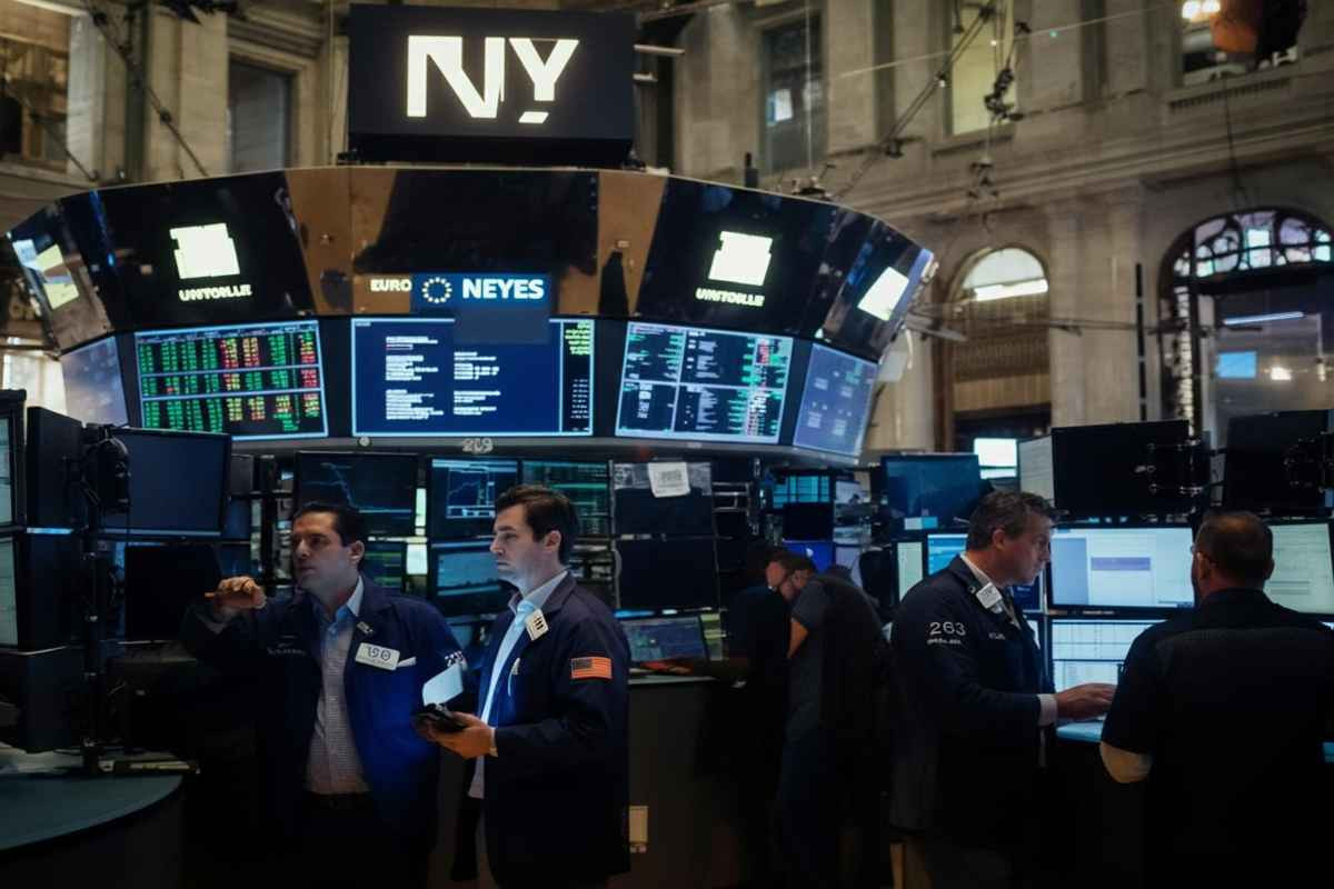 Borsa europea in avvio incerto: Londra segna un calo dello 0,2%